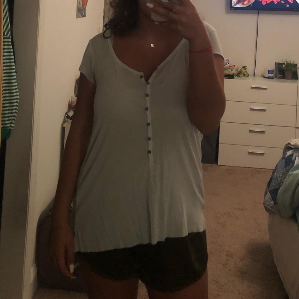 Cute American Eagle shirt